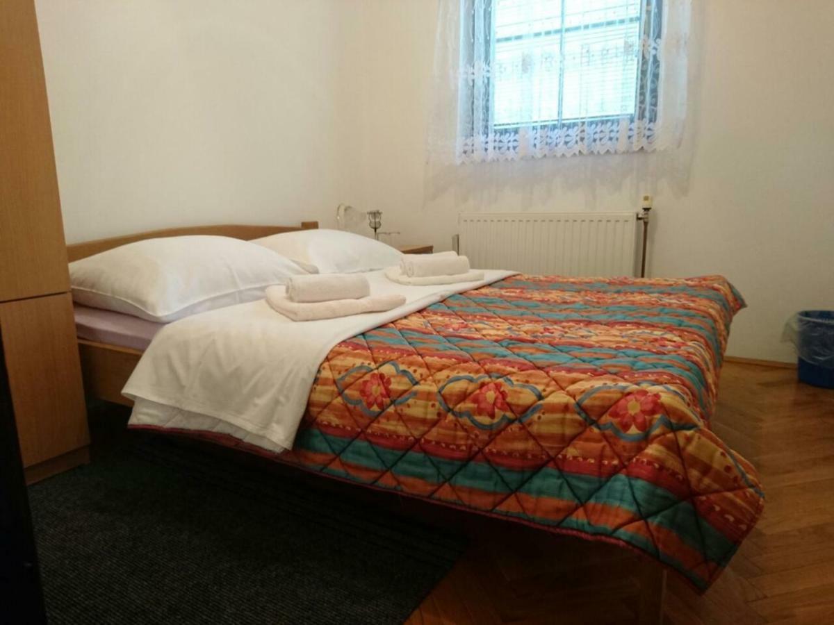 Appartement House Marijan à Korana Extérieur photo